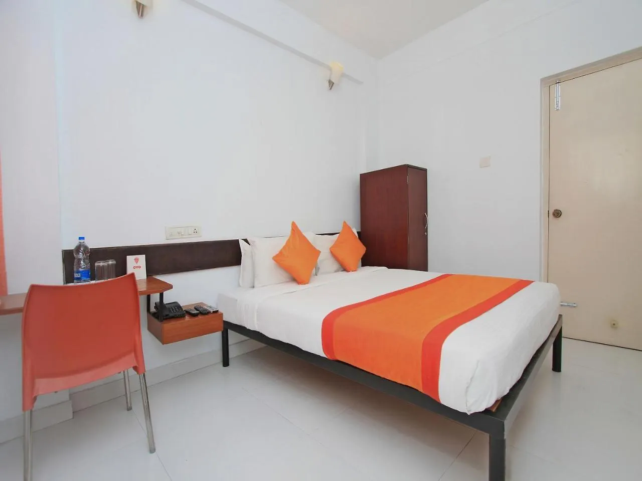 Oyo 1356 Hotel Gokulam Compact Mysore 3*,