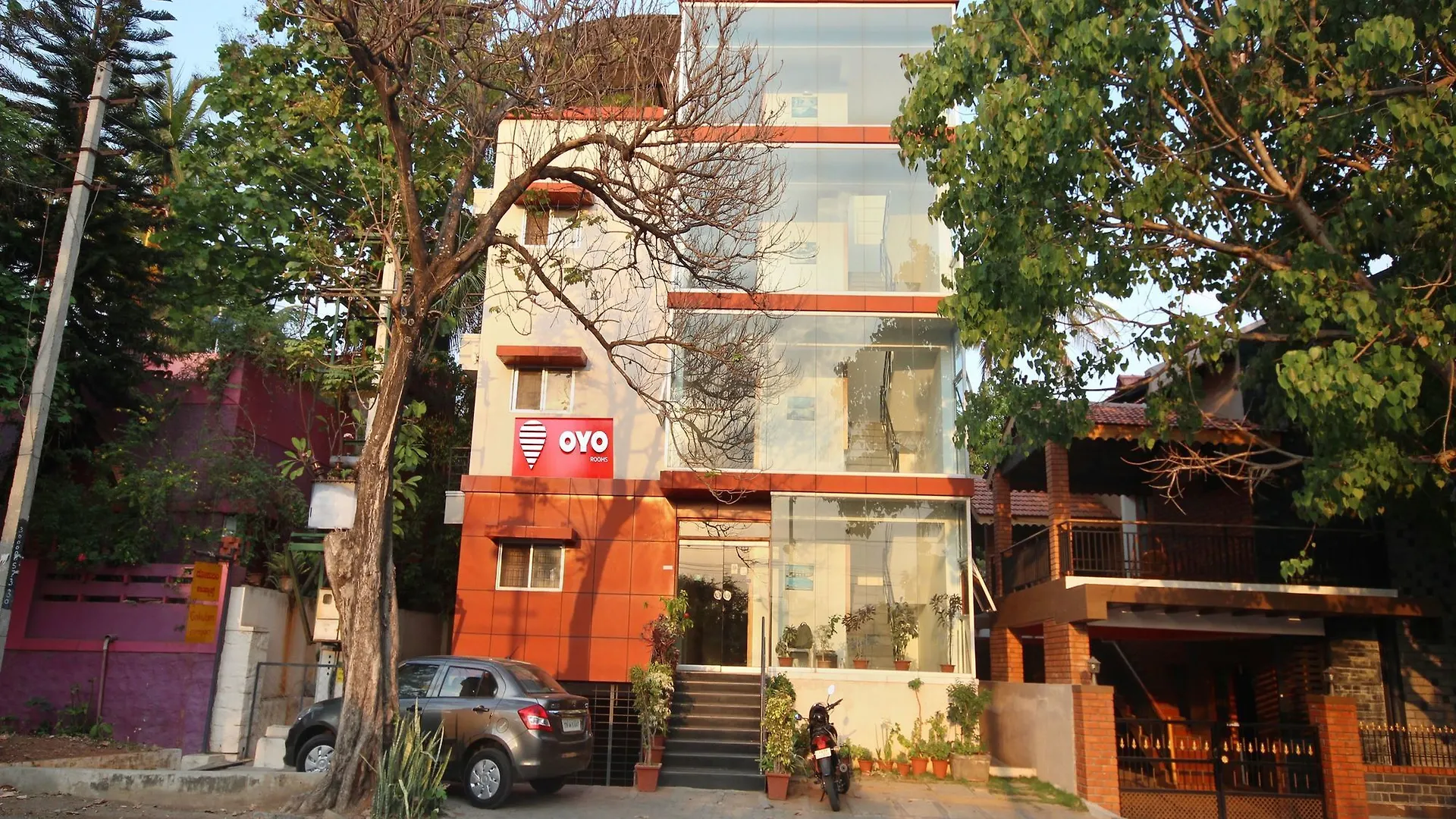 Oyo 1356 Hotel Gokulam Compact Mysore 3*,
